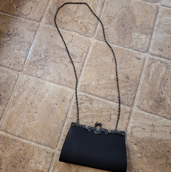 new clutch with optional strap - Picture 15 of 16